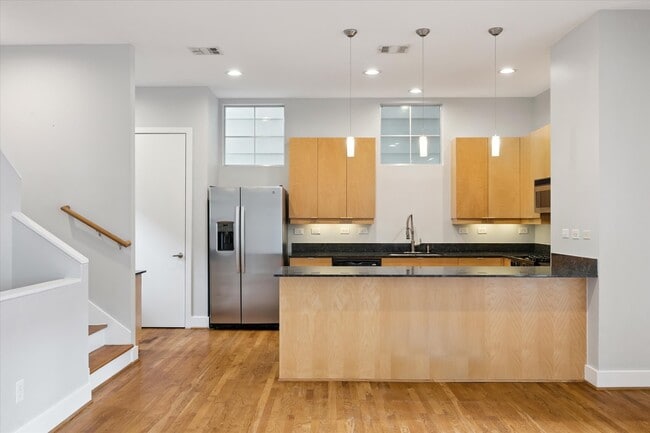 Building Photo - 4333 O'Reilly