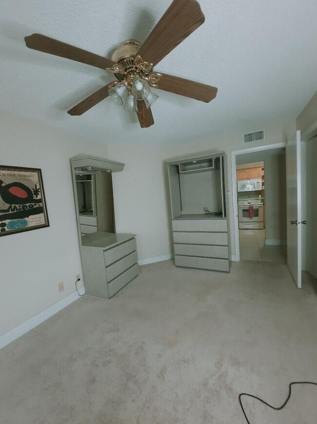 Building Photo - 15461 Lakes of Delray Blvd