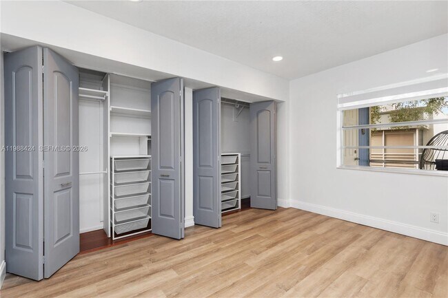 Building Photo - 854 Normandy Trail