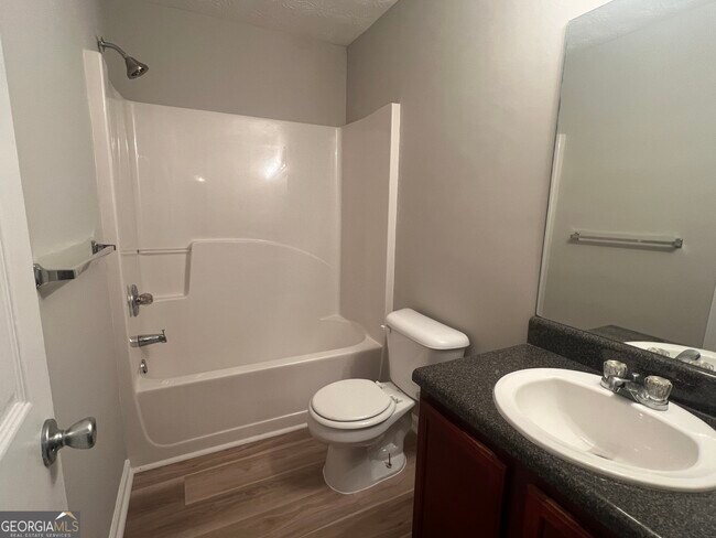 Building Photo - 360 Cobblestone Ct