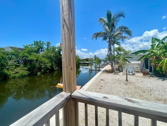 Building Photo - 2581 Oleander St