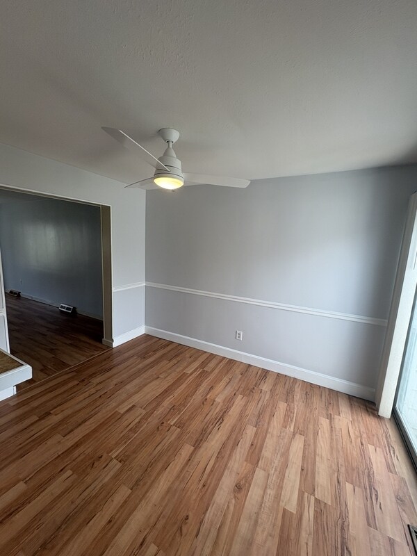 Building Photo - 6094 Andover Blvd