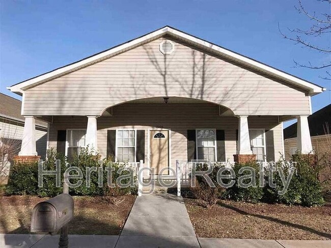 Primary Photo - 3006 Franklin Ave