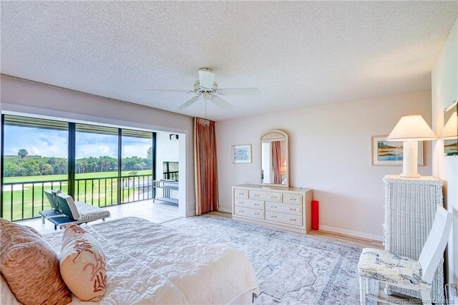 Building Photo - 5532 NE Gulfstream Way