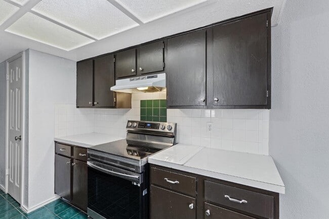 Building Photo - 9203 Kempler Dr