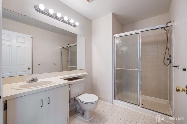 Building Photo - 318 Wimbeldon Ct