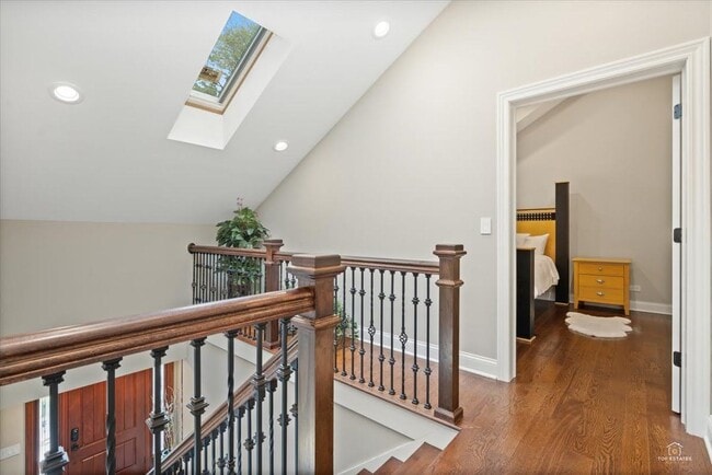 Building Photo - 1052 Margret St