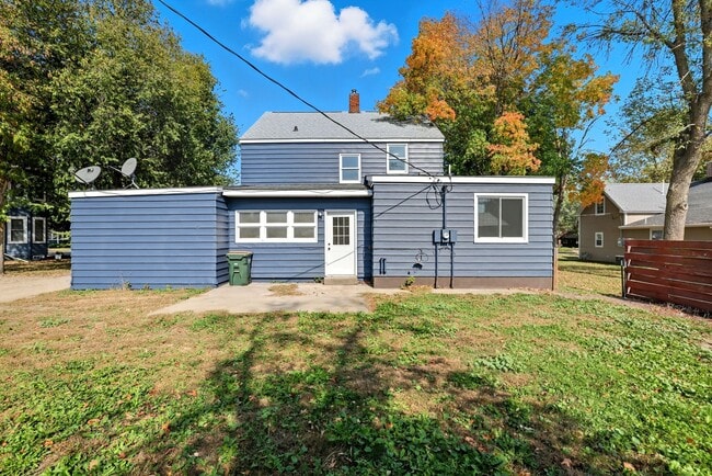 Building Photo - 259 Cossairt Ave