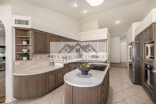 Building Photo - 15848 E Brodiea Dr