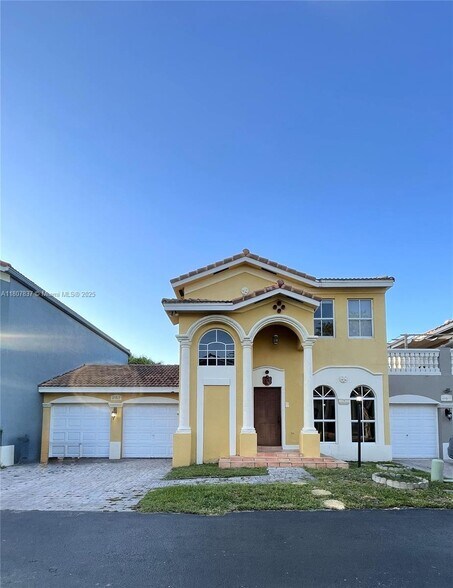 Primary Photo - 10819 NW 51st Ln