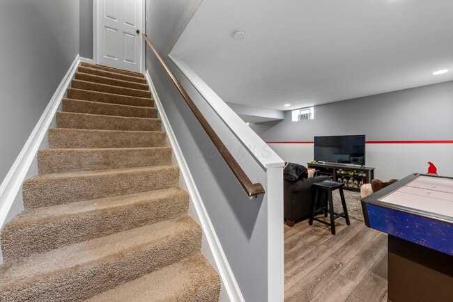 Building Photo - 9282 Weigela Ct