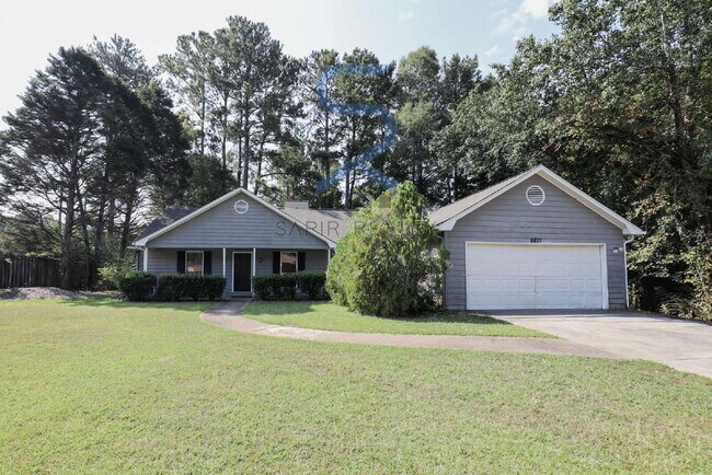 Primary Photo - Move in before October 15th and get a $250...