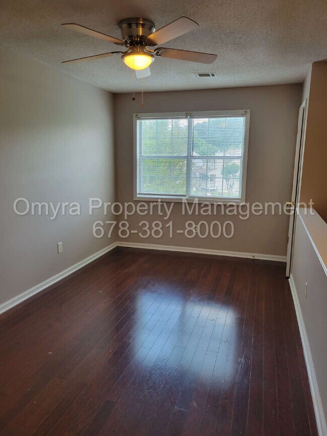 Building Photo - Beautiful Kennesaw Home in Great School District with Loft and Sunroom!