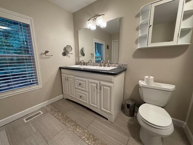 Building Photo - 25 Cherry Hills Dr
