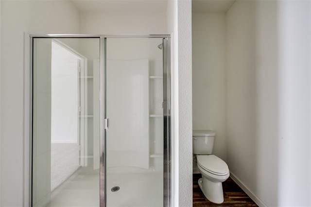 Building Photo - 425 Waterline Dr
