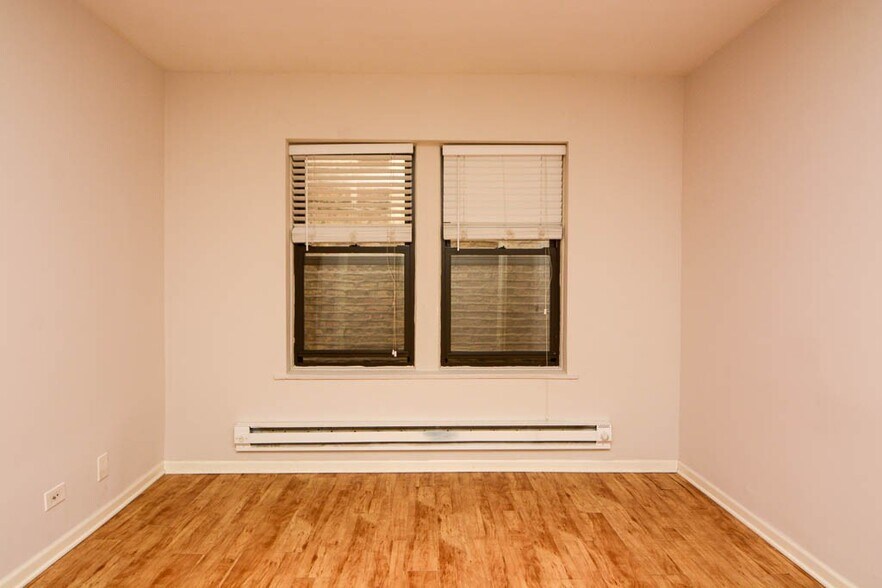 Building Photo - 2839 W Palmer St