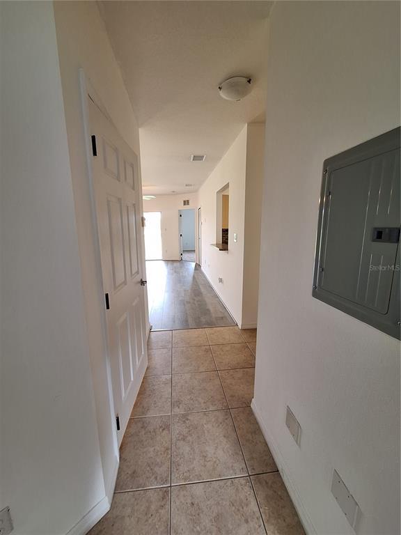 Building Photo - 495 Las Cortes Ln