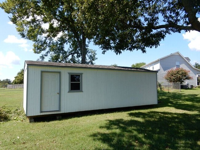 Building Photo - 502 Bloomfield Ct