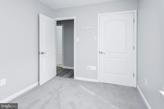 Building Photo - 9815 Berrywood Ct