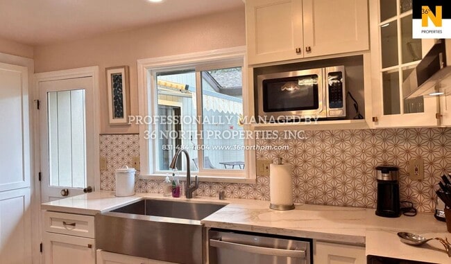 Building Photo - Lovely Fully Remodeled Forest Grove Condo Available for Rent