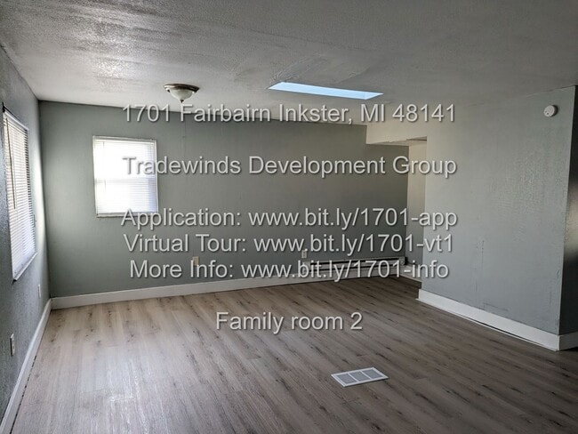 Building Photo - 1701 Fairbairn St