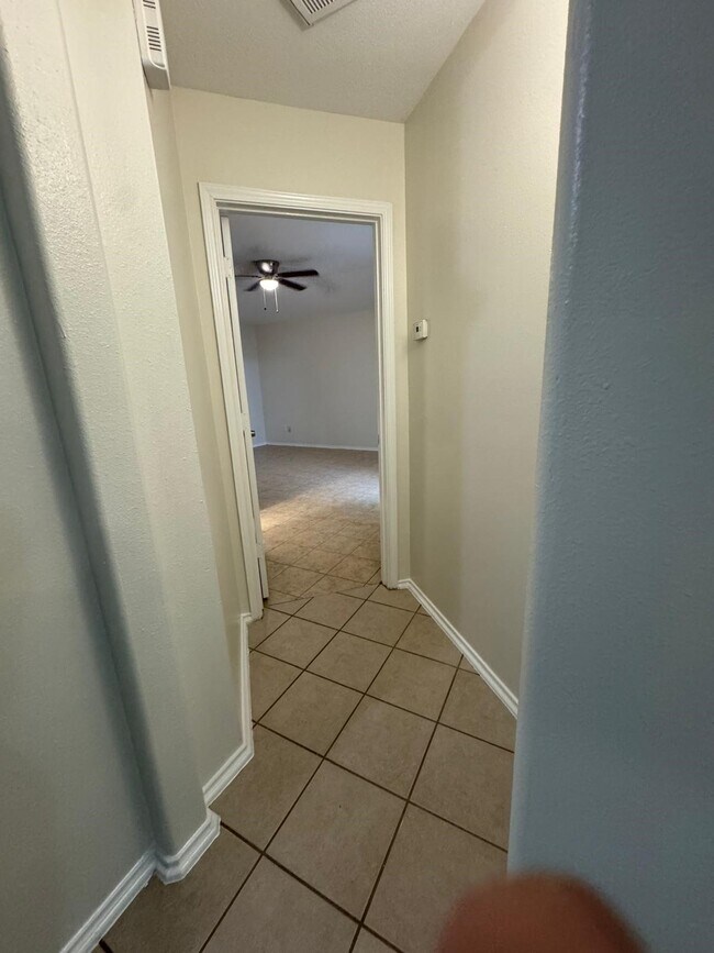 Building Photo - 4714 Garden Meadow Dr