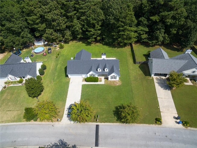 Building Photo - 350 Windermere Dr