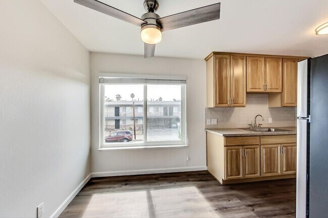 Building Photo - 897 Northrup St