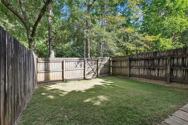 Building Photo - 102 Covington Meadow Cir