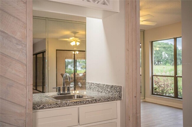 Building Photo - 4315 Creekwood Ln