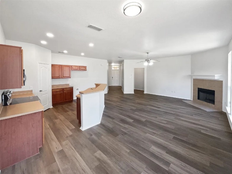 Building Photo - 13408 Dove Ranch Rd