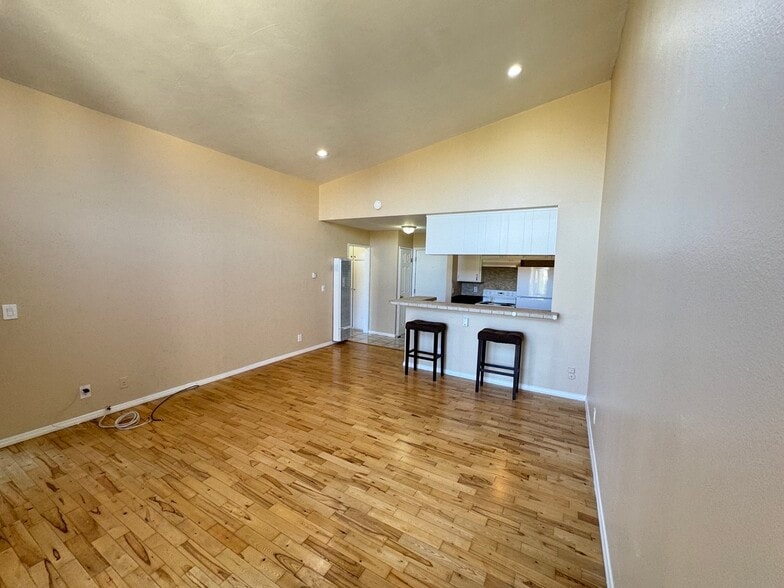 Building Photo - 808 Coriander Dr