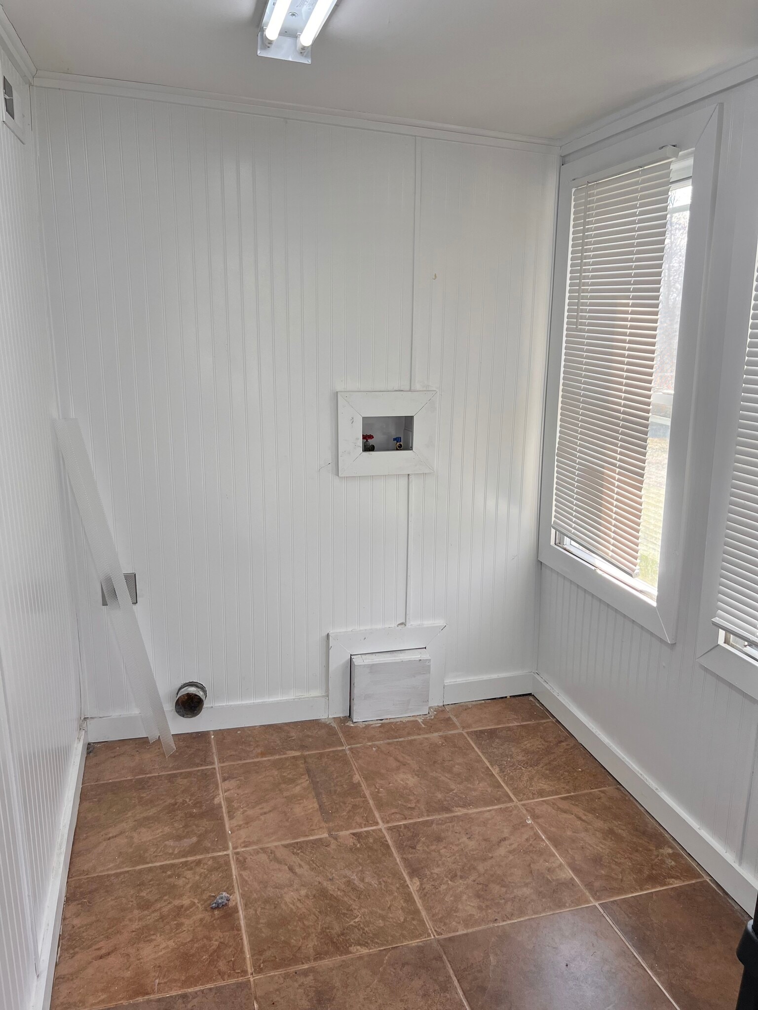 Building Photo - 1936 N Dixie Ave