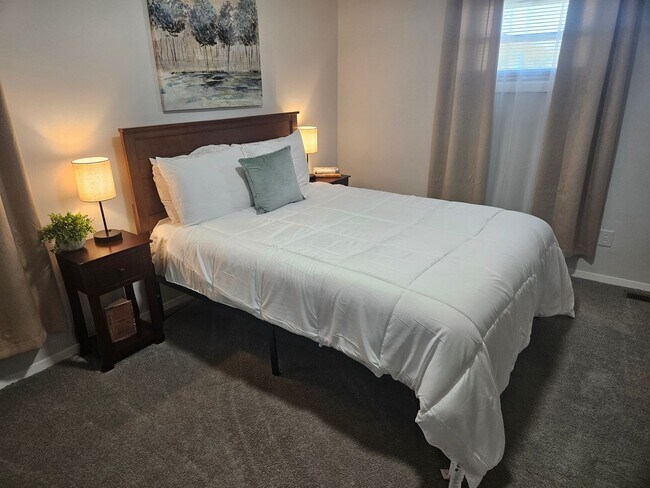 Building Photo - 2213 Wharton Ave