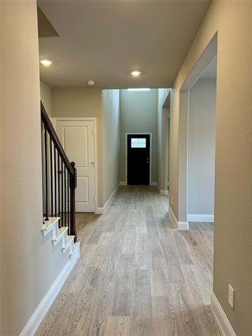 Building Photo - 685 Briar Dr