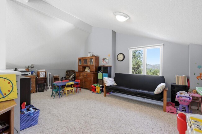 Building Photo - 3115 Hogan Ct