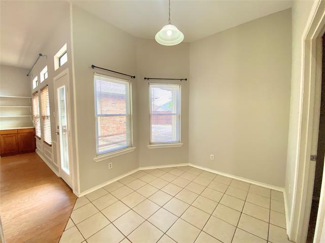 Building Photo - 4104 Juniper Ln