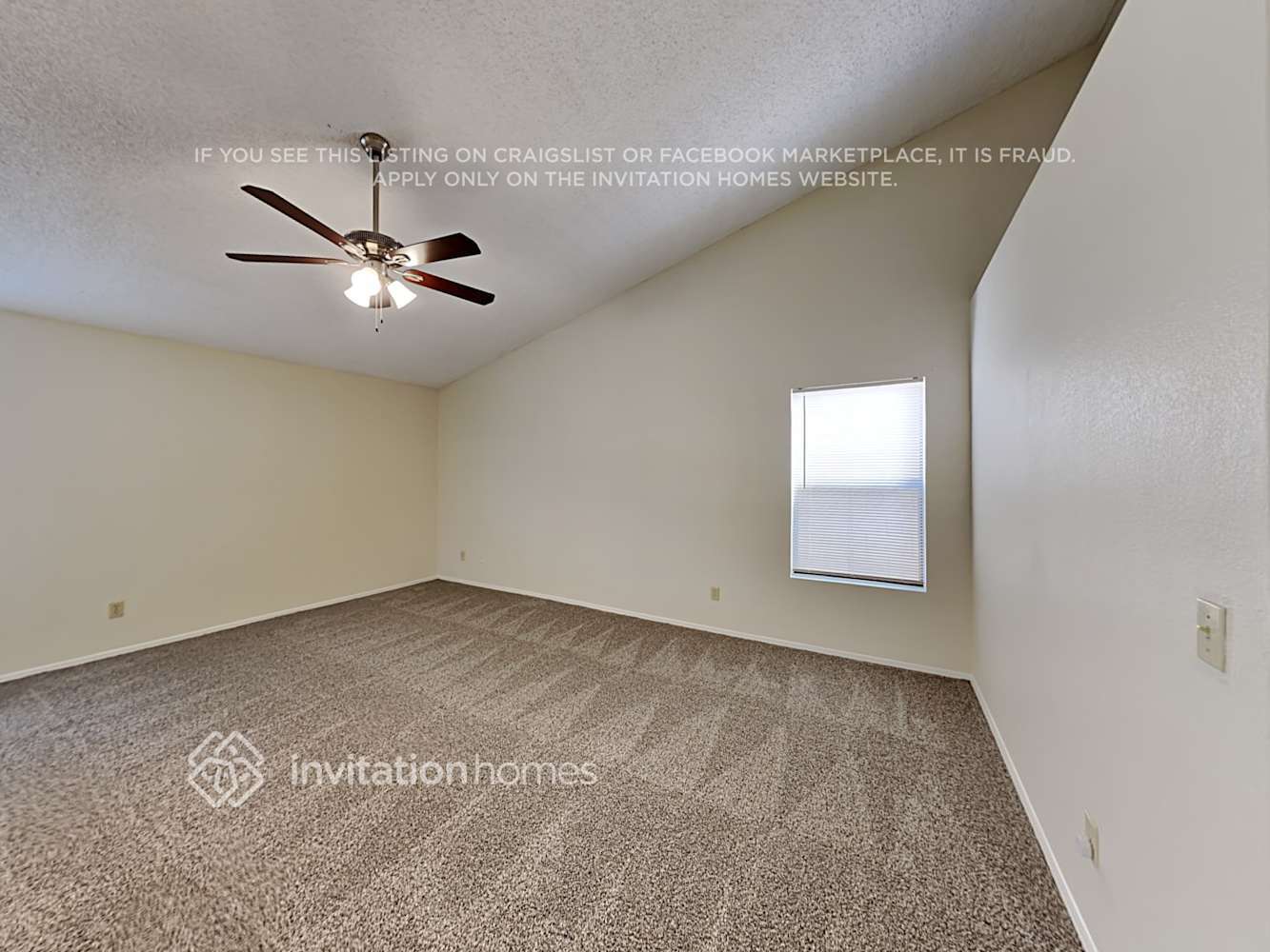 Building Photo - 4536 W Behrend Dr