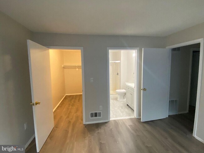 Building Photo - 38 Feiler Ct