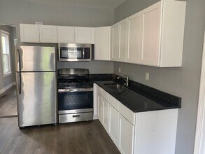 Building Photo - 53 Orlando St