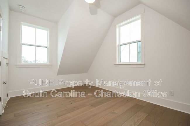 Building Photo - 12 1/2