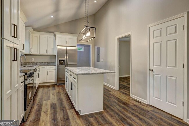 Building Photo - 641 Ragsdale Rd