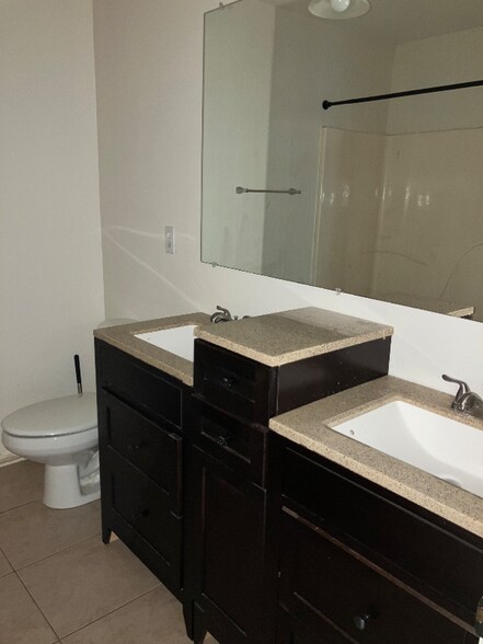 Building Photo - 1718 Hunters Trail