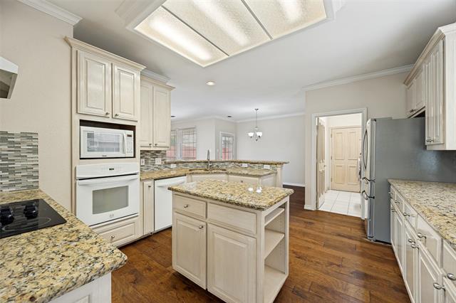 Building Photo - 2129 Argyle Dr