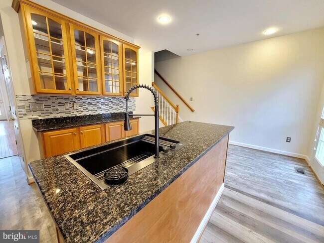 Building Photo - 8809 Lew Wallace Rd