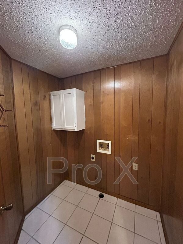 Building Photo - 1216 Highland Ave