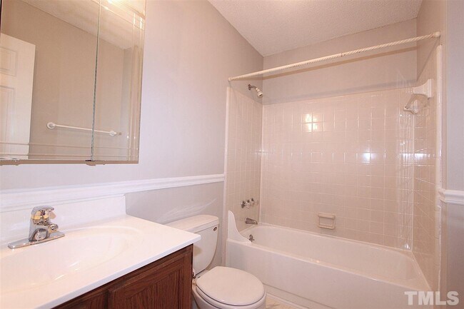 Building Photo - 5606 Split Oak Way
