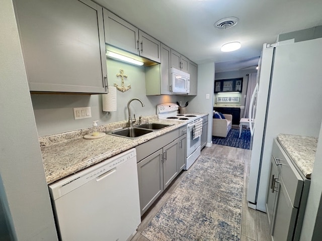 Simple kitchen because cooking does not have to be complicated;) - 1000 11th Ave N