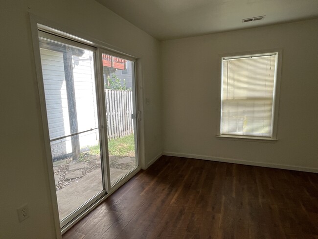 Patio off office/guest room - 10 Desert Rose Way