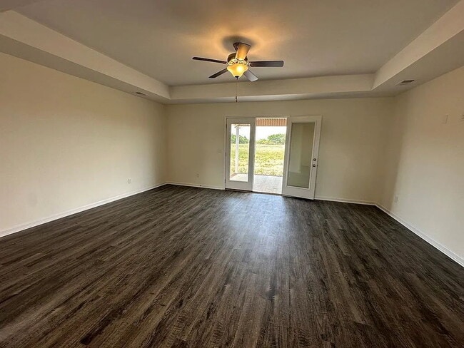 Building Photo - Available soon!